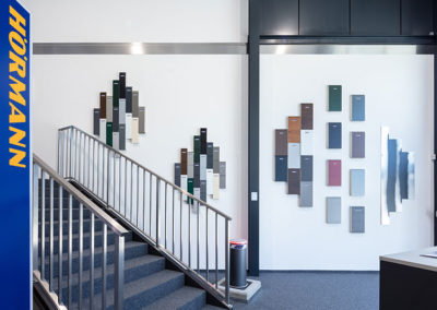 Locaux Gard Door System